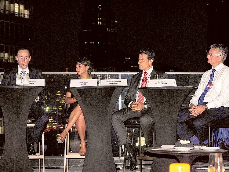 1.1835601-3874487353