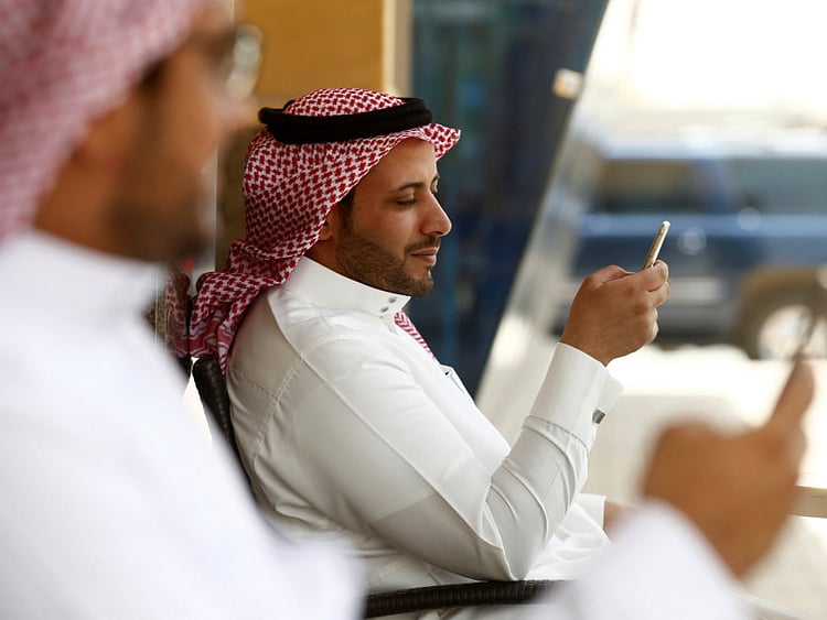 1.1835630-3405903490