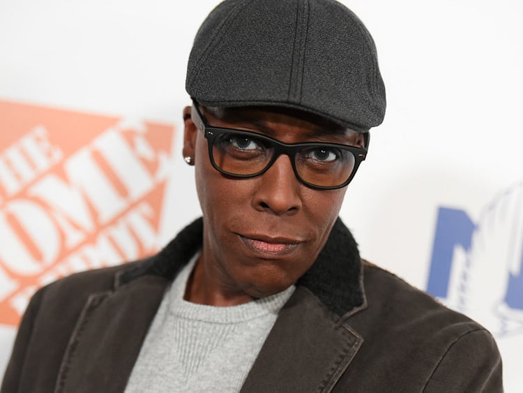 1.1820252-2738192823