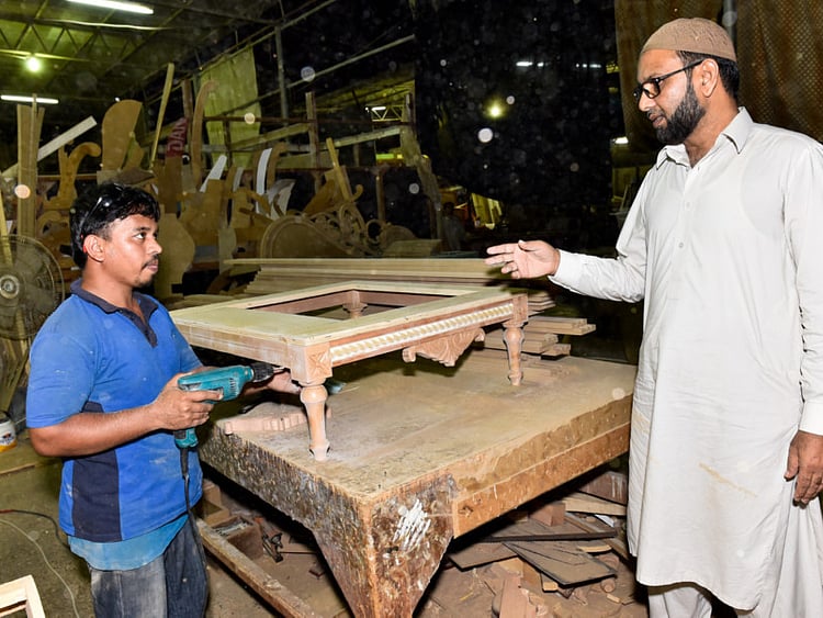 1.1847663-2614368176