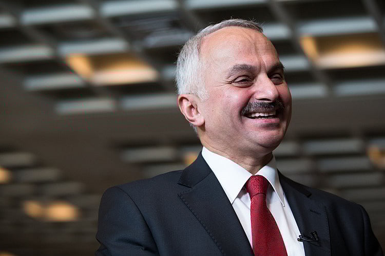 1.1839249-2799146493