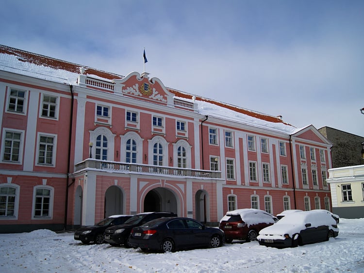 1.1851484-2817427345