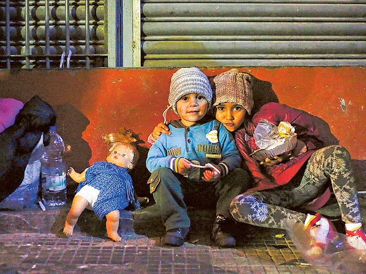 1.1854886-2893562215