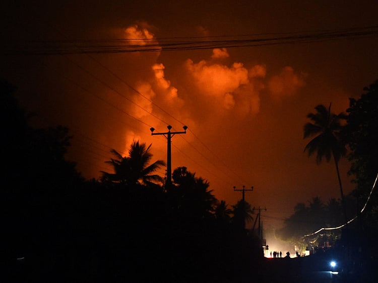 1.1841005-3611778380