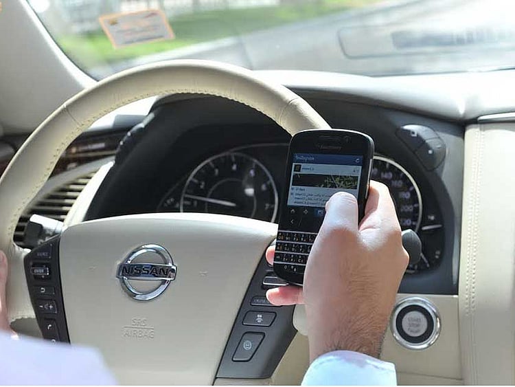 1.1861851-4270231047