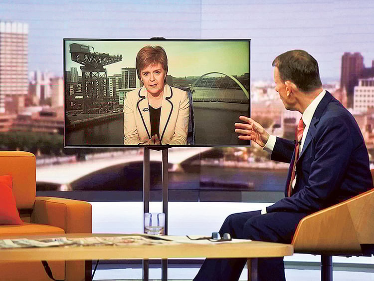 1.1863728-3378676533