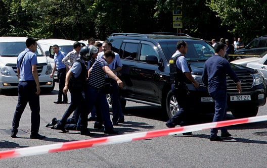 1.1864259-2915472771