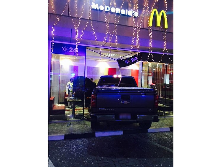 1.1864010-2664234400