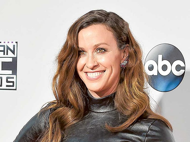 1.1856079-3935098198