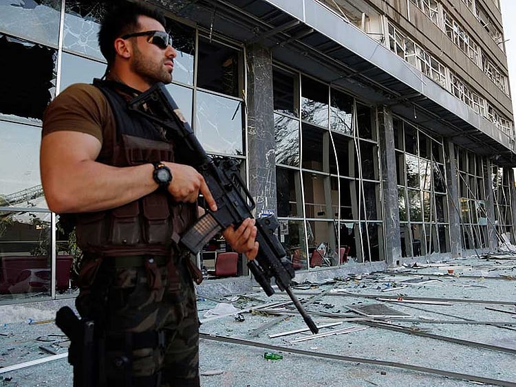 1.1865373-3814646374