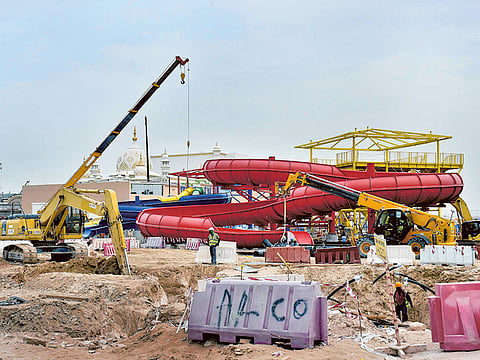 Clint Egbert/Gulf News Archives