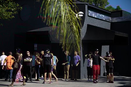 1.1869737-4263046994