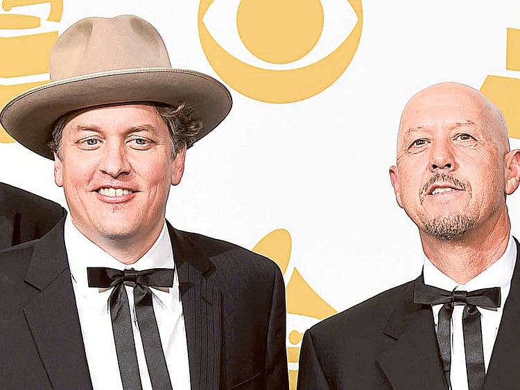 1.1869757-3306093260