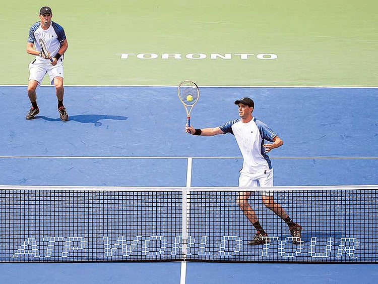 1.1870998-2558902997