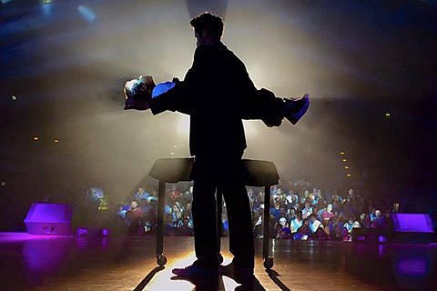 Review: Jamie Raven brings magical night to Abu Dhabi