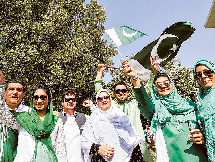 1.1878878-3792566583