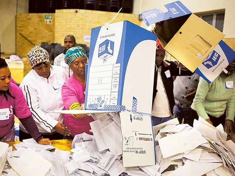 1.1880572-1996184052