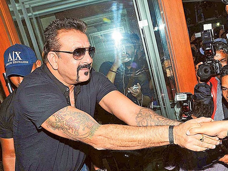 1.1872225-2439325599