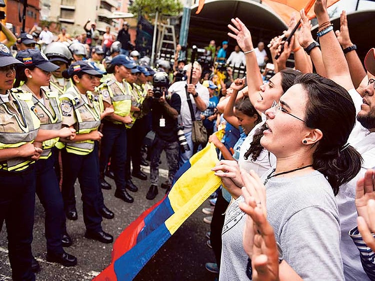 1.1872278-2980509895