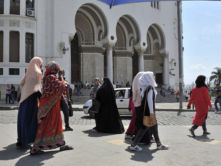 1.1882219-2245195422