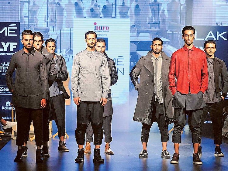 1.1885225-3578929515