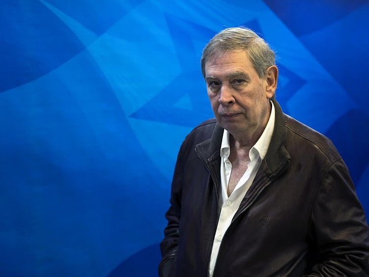 1.1888371-2192474841