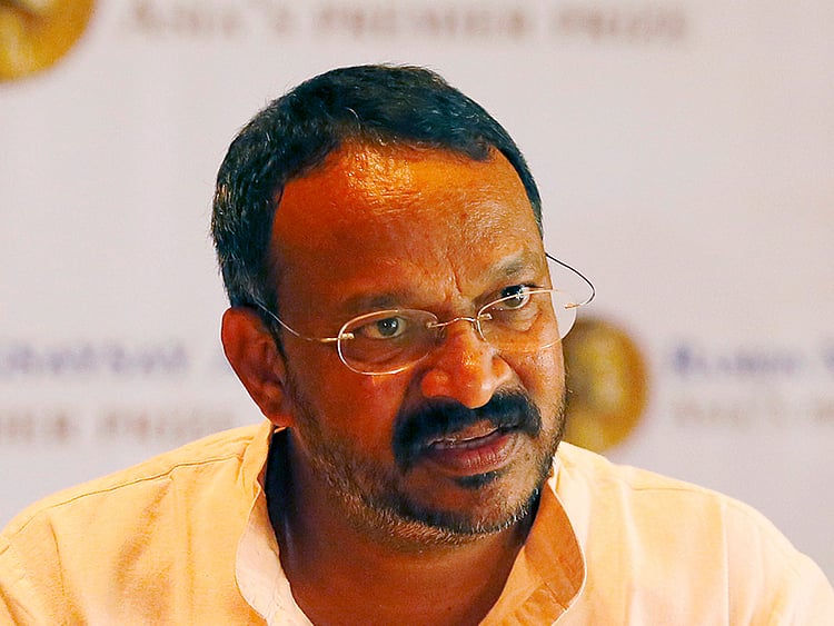 1.1888741-2259193567