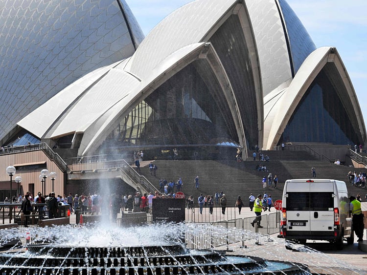 1.1894480-3577583170