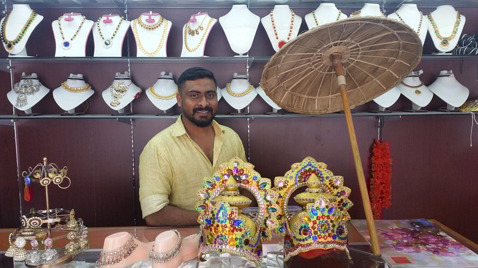 1.1895458-1362903740