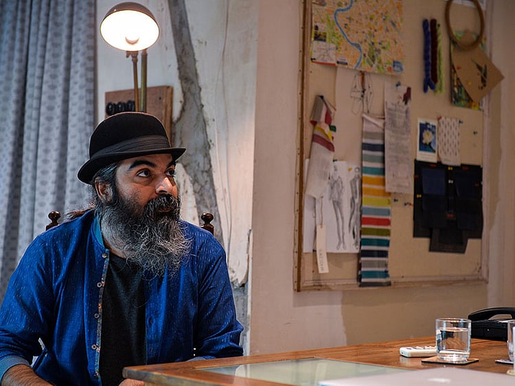 1.1899644-1871161386