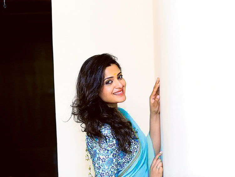 1.1899366-3203392032