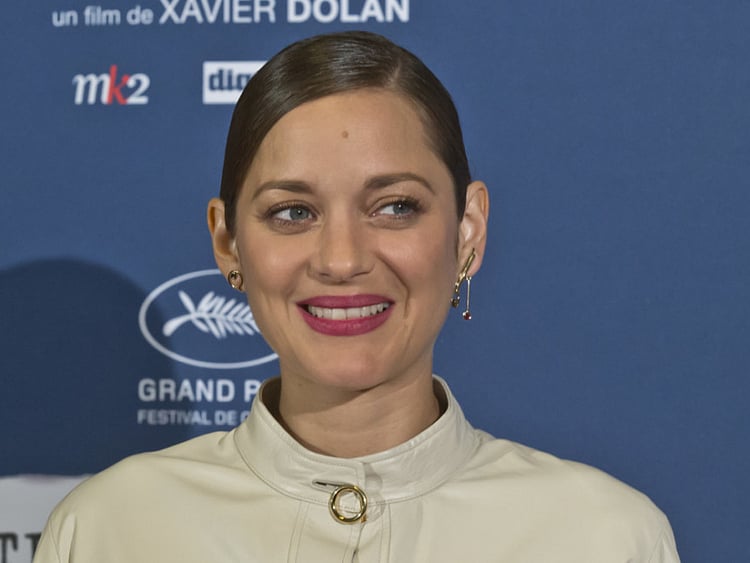 1.1900318-2082759671