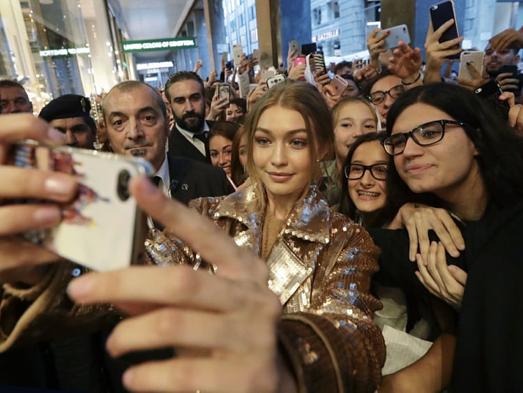 1.1900807-4079846829