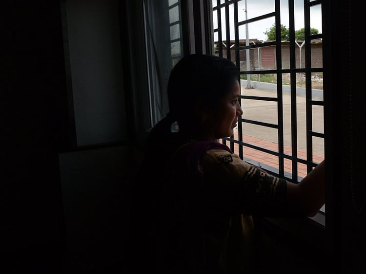 1.1901079-4196933423