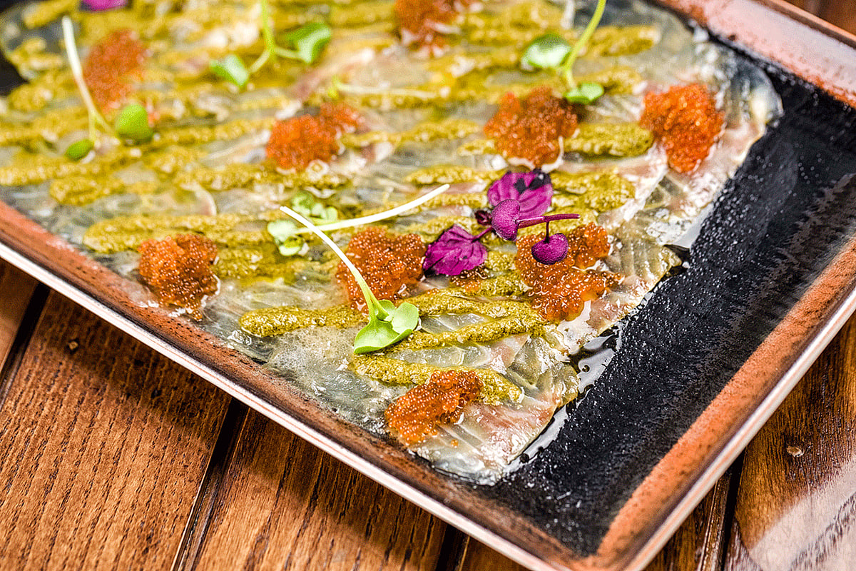 1.1888562-3301774811