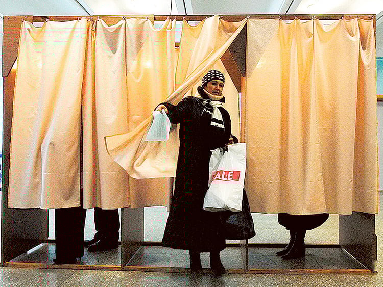 1.1893476-3181126305