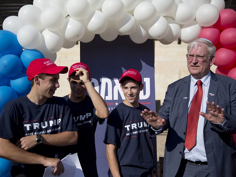 1.1894032-3666870694