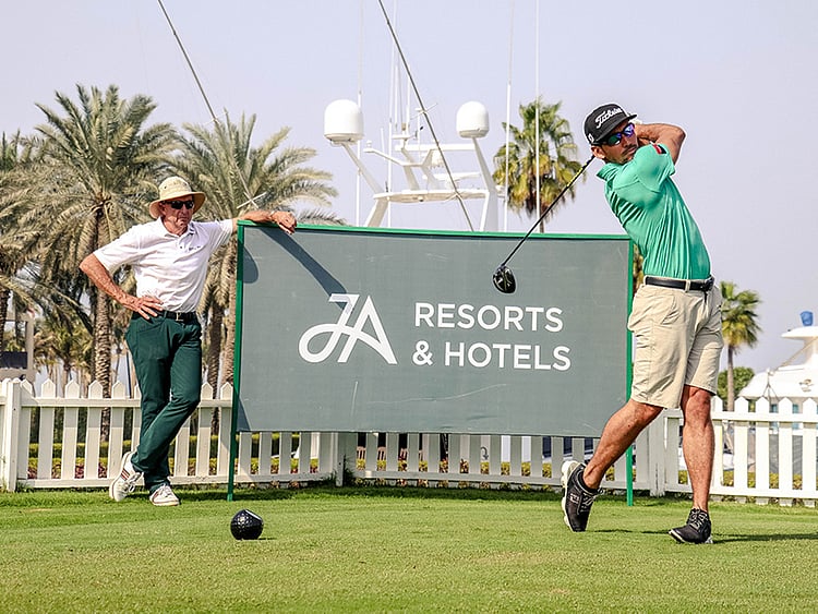 1.1960950-3388958410