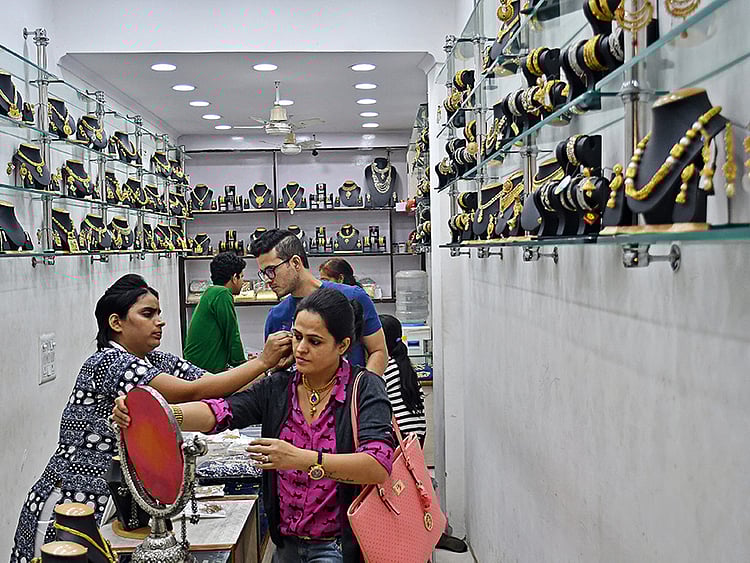 1.1960942-1677332903