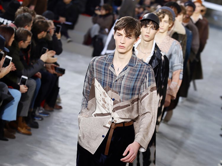 1.1964910-3834492403