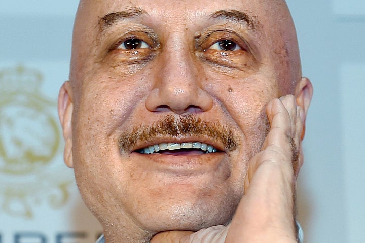 1.2105182-2948424959