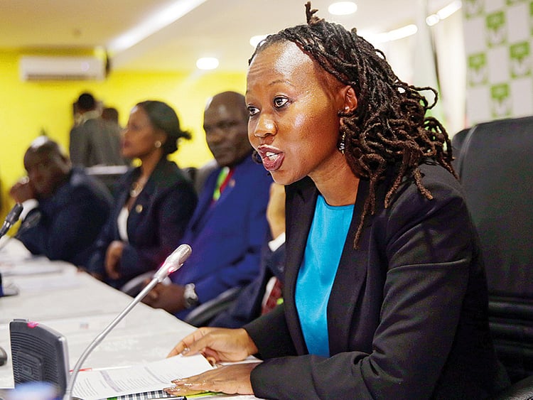 1.2108239-2135084595