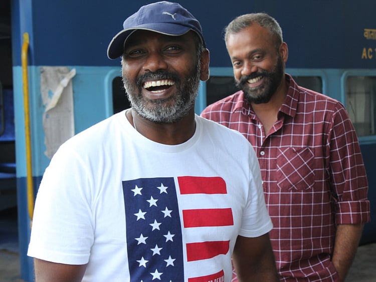 1.2112484-1994299836