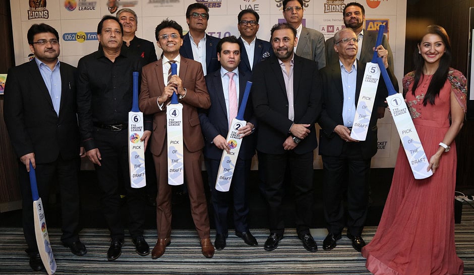 1.2114548-3083344763