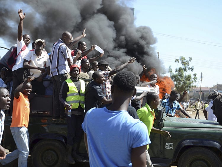 1.2099896-1231338854