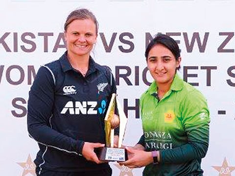 Pakistan captain Bismah Maroof, right, has a broken thumb