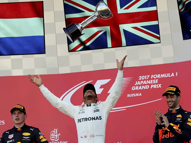 1.2102235-3098656347