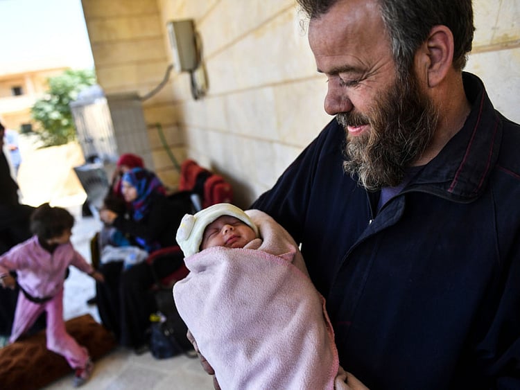 1.2102817-1906023819