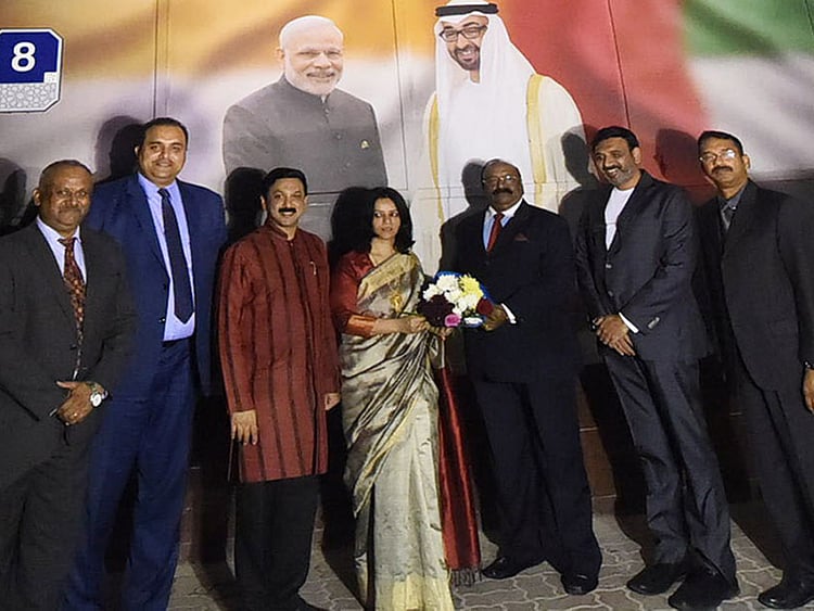 1.2122102-1033247960