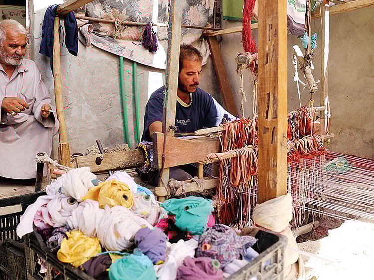 1.2118867-2737274333